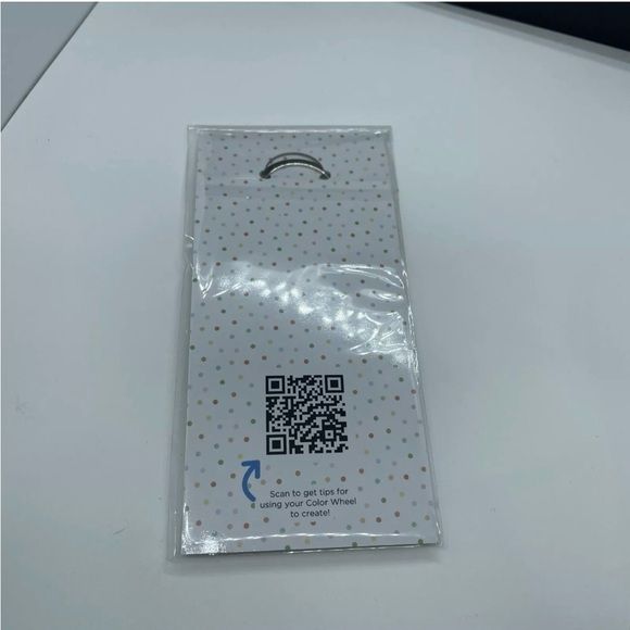 Creative Memories Color Wheel Keychain 2023 Limited Edition Brand New - Picture 6 of 9